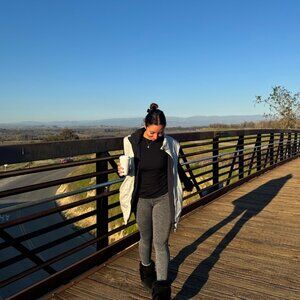 Meet your Posher, Edna